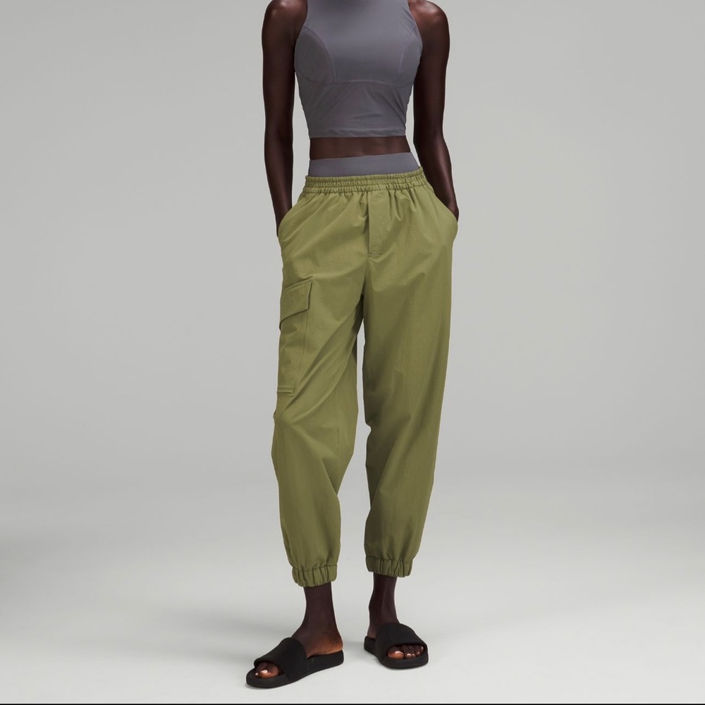 Lululemon lab High-rise Cuffed Trouser 26” size 8